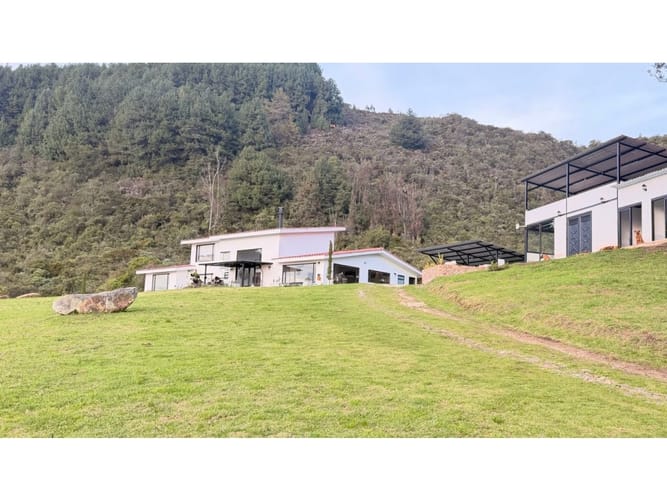 $2.100.000.000 en Bella Vista