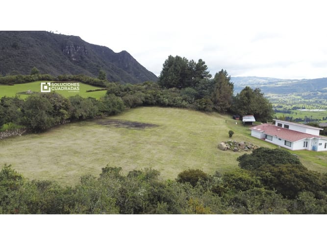 Casa de 5 alcobas en venta en Bella Vista, Sopó, 435 m² · foto 4 de 24