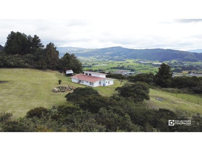 Casa de 5 alcobas en venta en Bella Vista, Sopó, 435 m² · foto 5 de 24