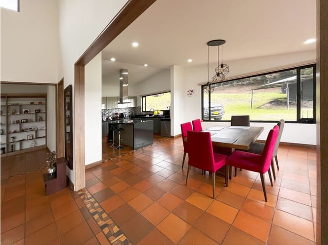 Casa de 5 alcobas en venta en Bella Vista, Sopó, 435 m² · foto 11 de 24