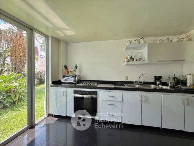 Casa de 3 alcobas en arriendo en Alhambra, Manizales, 277 m² · foto 3 de 15