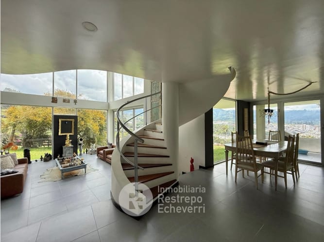 Casa de 3 alcobas en arriendo en Alhambra, Manizales, 277 m² · foto 5 de 15