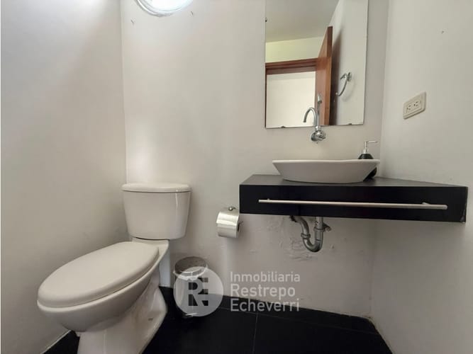 Casa de 3 alcobas en arriendo en Alhambra, Manizales, 277 m² · foto 6 de 15