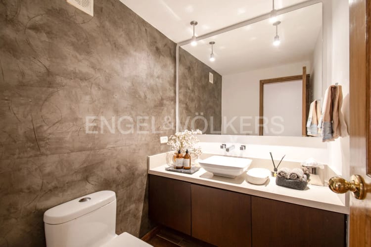 Apartamento de 3 alcobas en venta en Chicó Navarra, Bogotá, 196 m² · foto 10 de 18