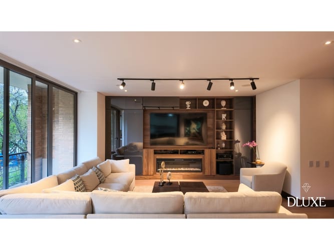 Apartamento de 3 alcobas en arriendo en Chico Norte, Bogotá, 203 m² · foto 2 de 24
