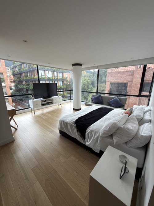 Apartamento de 3 alcobas en venta en Chicó Reservado, Bogotá, 186 m² · foto 5 de 17