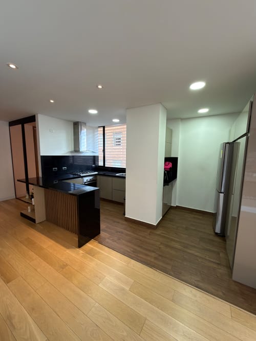 Apartamento de 3 alcobas en venta en Chicó Reservado, Bogotá, 186 m² · foto 7 de 17
