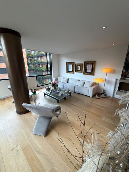 Apartamento de 3 alcobas en venta en Chicó Reservado, Bogotá, 186 m² · foto 3 de 17
