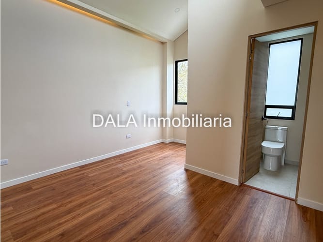 Casa de 3 alcobas en venta en Cota, 157 m² · foto 8 de 24