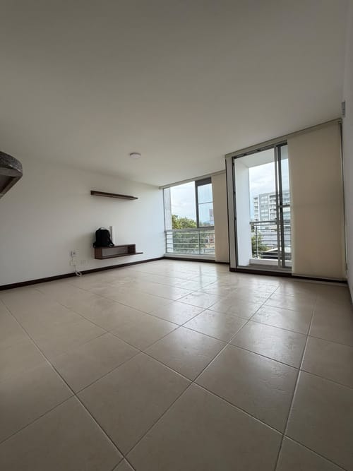 Apartamento de 3 alcobas en venta en Valle Del Lili, Cali, 80 m² · foto 9 de 13