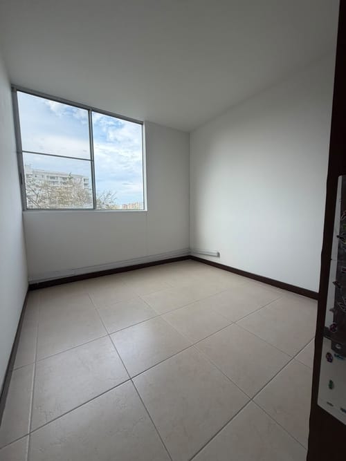 Apartamento de 3 alcobas en venta en Valle Del Lili, Cali, 80 m² · foto 6 de 13