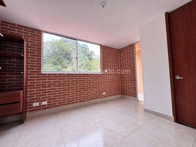 Casa de 3 alcobas en venta en Rosales De Tahilandia, Ibagué, 86 m² · foto 8 de 20
