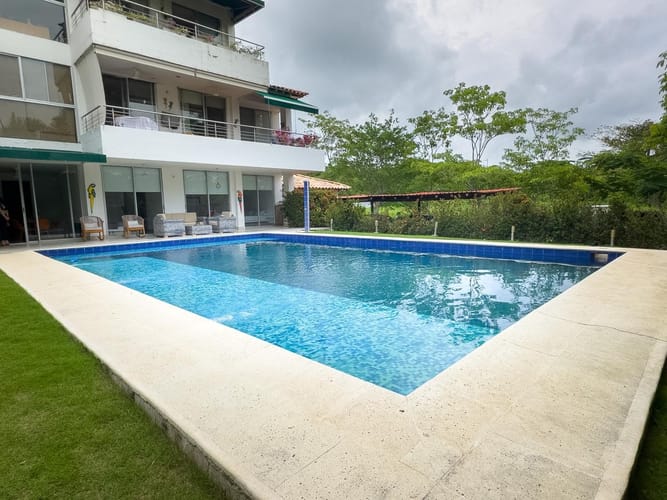 $1.300.000.000 en Condominio Laguna Club