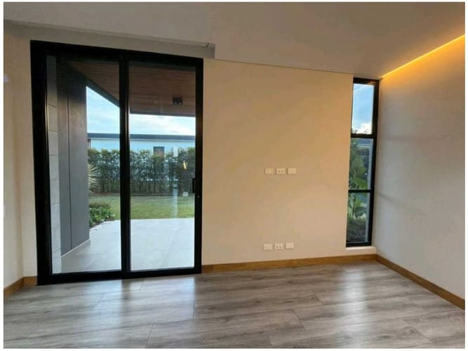 Casa de 5 alcobas en venta en Llano Grande, Rionegro, 466 m² · foto 11 de 14