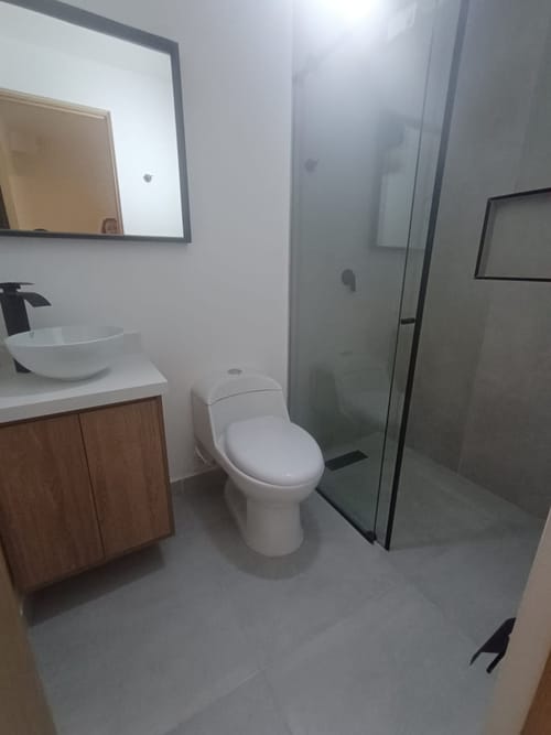 Apartamento de 2 alcobas en arriendo en Zona Centro, Envigado, 98 m² · foto 6 de 12