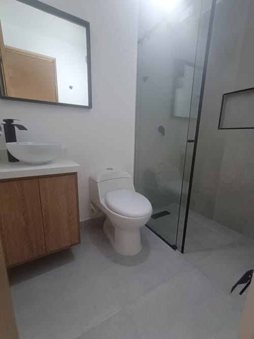 Apartamento de 2 alcobas en arriendo en Zona Centro, Envigado, 98 m² · foto 8 de 12