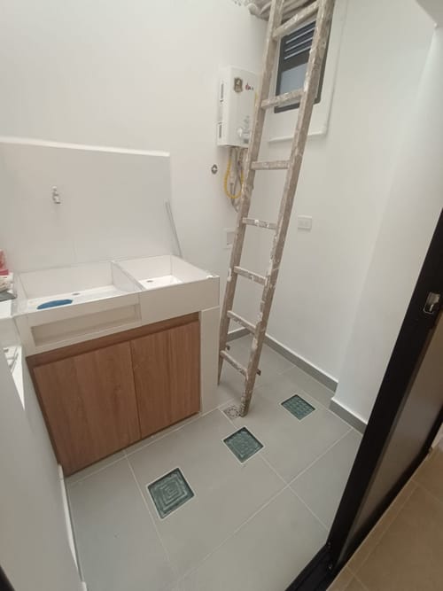 Apartamento de 2 alcobas en arriendo en Zona Centro, Envigado, 98 m² · foto 9 de 12