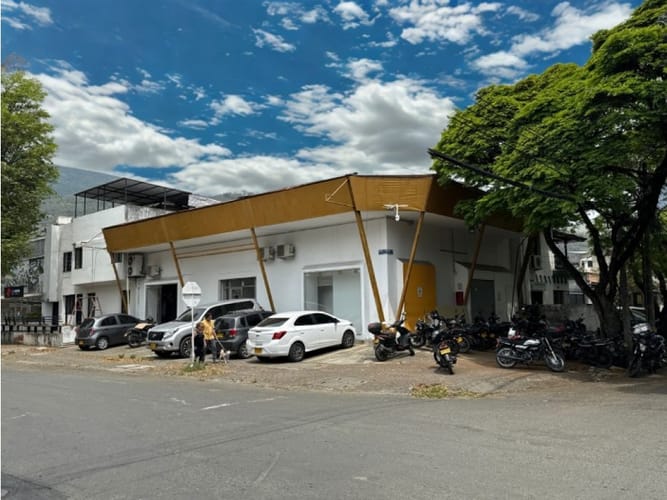 Local en arriendo en Versalles, Cali, 324 m² · foto 3 de 23