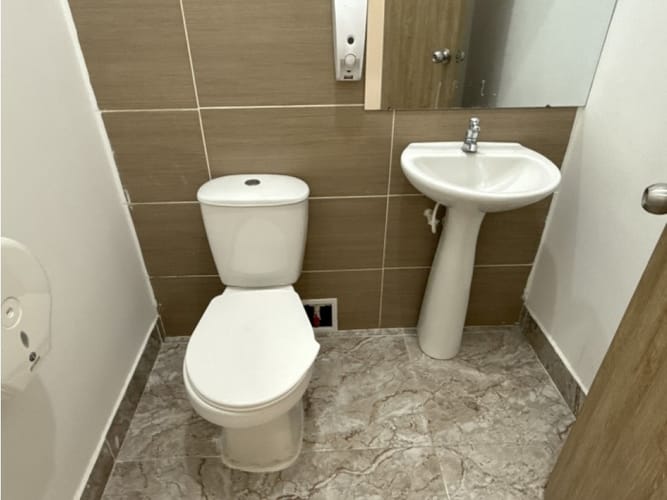 Local en arriendo en Versalles, Cali, 324 m² · foto 11 de 23