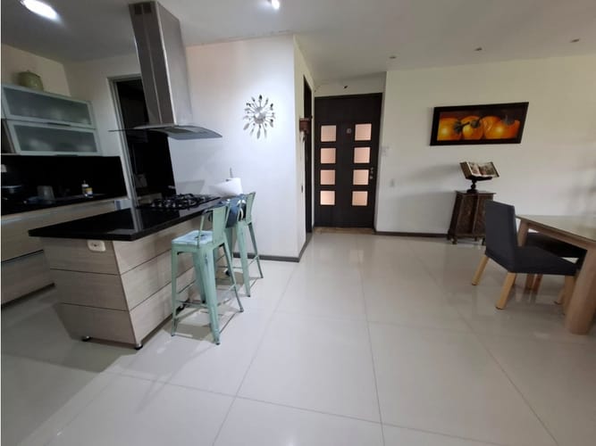 Apartamento de 3 alcobas en venta en Cristales, Cali, 122 m² · foto 17 de 24