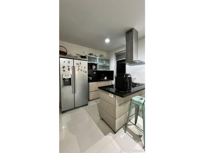 Apartamento de 3 alcobas en venta en Cristales, Cali, 122 m² · foto 18 de 24