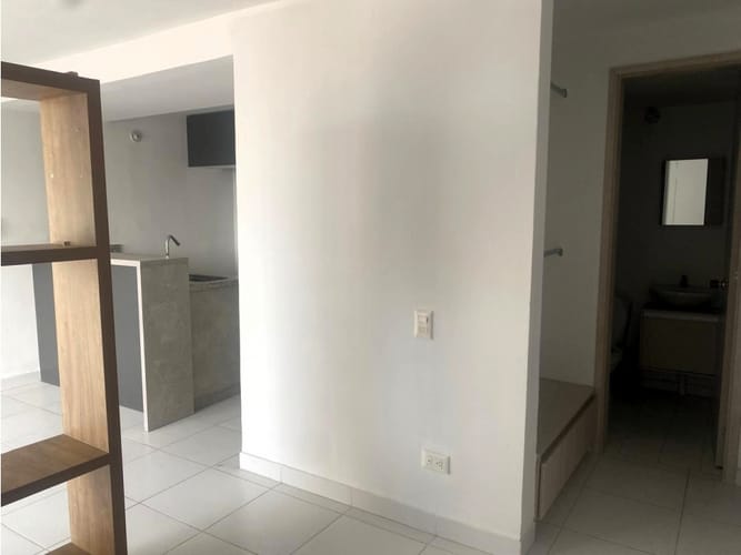 Apartaestudio en venta en La Flora, Cali, 38 m² · foto 4 de 21