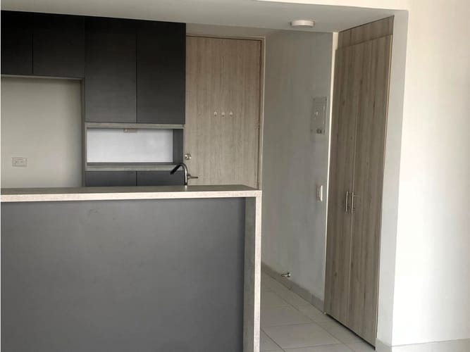 Apartaestudio en venta en La Flora, Cali, 38 m² · foto 5 de 21
