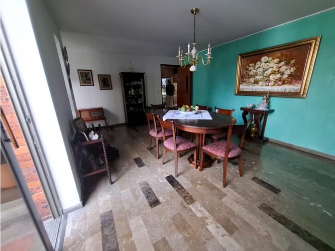 Apartamento de 3 alcobas en venta en Santa Teresita, Cali, 264 m² · foto 13 de 23