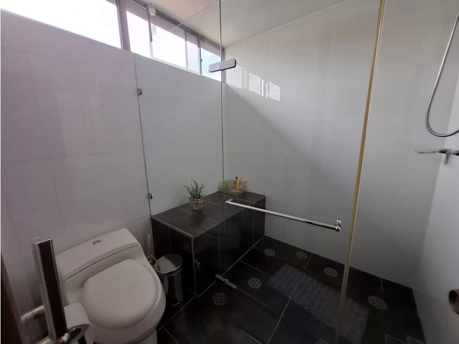 Apartamento de 3 alcobas en venta en Santa Teresita, Cali, 264 m² · foto 17 de 23