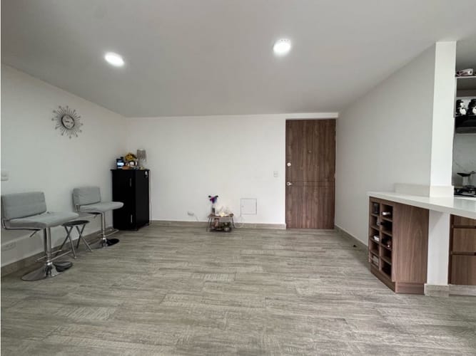 Apartamento de 3 alcobas en venta en Cañaveralejo, Sabaneta, 82 m² · foto 5 de 6