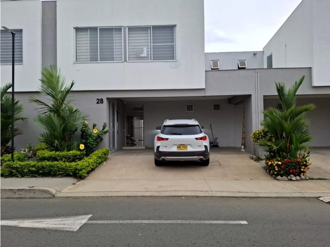 Casa de 4 alcobas en venta en Alfaguara, Jamundí, 302 m² · foto 4 de 24