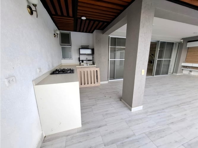 Casa de 4 alcobas en venta en Alfaguara, Jamundí, 302 m² · foto 10 de 24