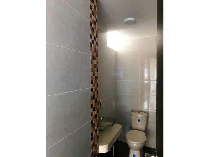 Oficina en arriendo en Granada, Cali, 126 m² · foto 5 de 14
