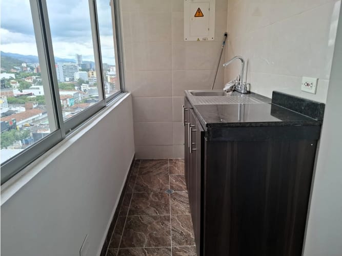 Oficina en arriendo en Granada, Cali, 126 m² · foto 11 de 14