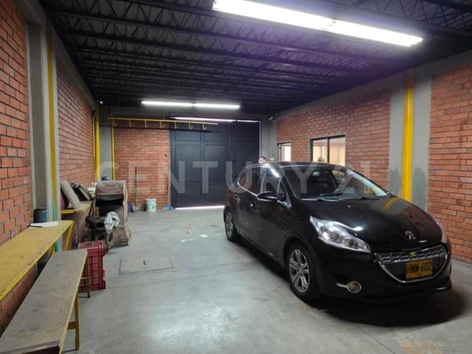 Bodega en arriendo en Alameda, Cali, 780 m² · foto 6 de 15