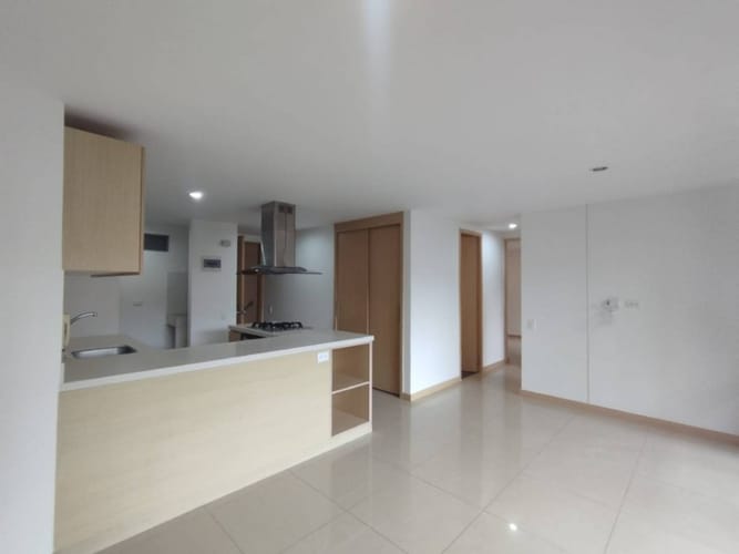 Apartamento de 2 alcobas en arriendo en San Remo, Sabaneta, 68 m² · foto 5 de 21