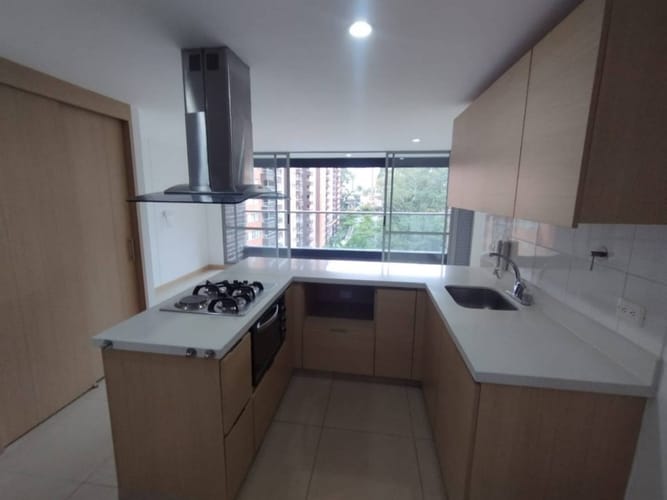 Apartamento de 2 alcobas en arriendo en San Remo, Sabaneta, 68 m² · foto 7 de 21