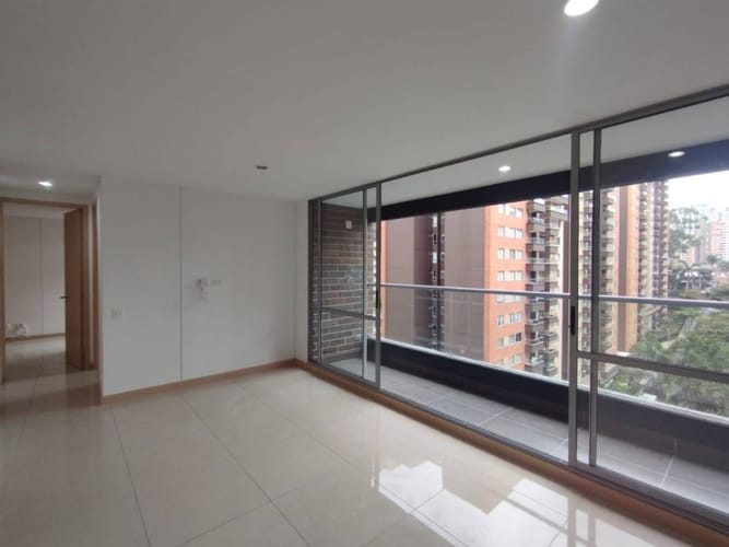 Apartamento de 2 alcobas en arriendo en San Remo, Sabaneta, 68 m² · foto 9 de 21