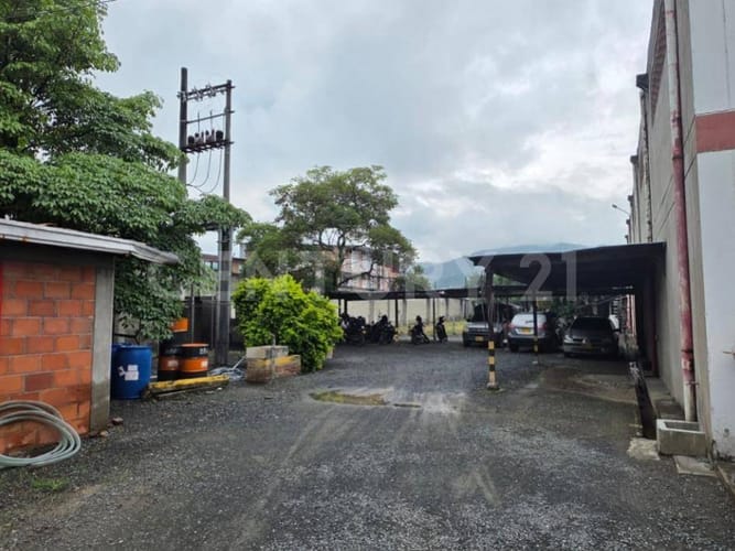 Bodega en venta en Acopi, Yumbo, 1500 m² · foto 4 de 10