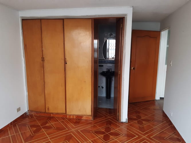Casa de 4 alcobas en arriendo en Villa Luz, Bogotá, 85 m² · foto 3 de 9