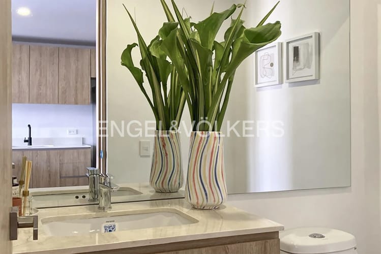 Apartamento de 1 alcoba en venta en Santa Barbara Central, Bogotá, 60 m² · foto 7 de 7