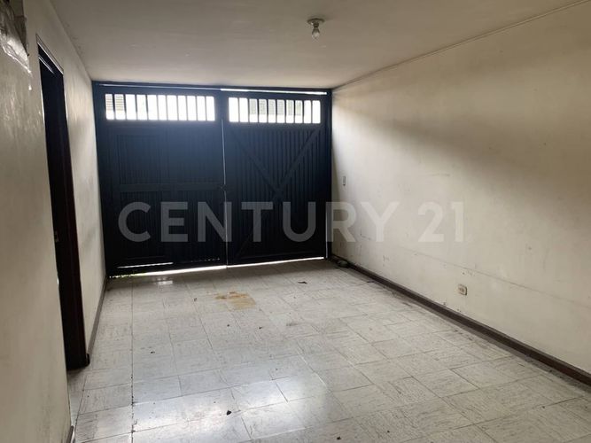 Casa de 3 alcobas en venta en Santa Rita, Cali, 525 m² · foto 6 de 17