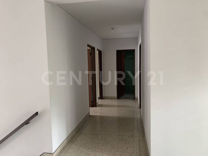 Casa de 3 alcobas en venta en Santa Rita, Cali, 525 m² · foto 12 de 17