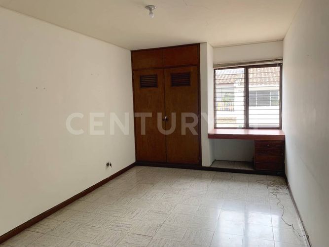 Casa de 3 alcobas en venta en Santa Rita, Cali, 525 m² · foto 15 de 17