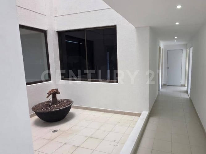 Oficina en arriendo en 3 De Julio, Cali, 300 m² · foto 10 de 13