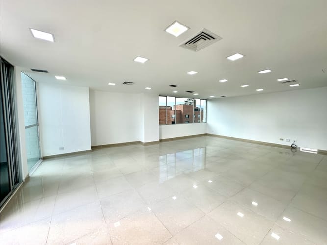 Oficina en arriendo en Milla De Oro, Medellín, 78 m² · foto 5 de 11