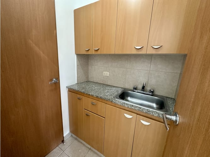 Oficina en arriendo en Milla De Oro, Medellín, 78 m² · foto 8 de 11