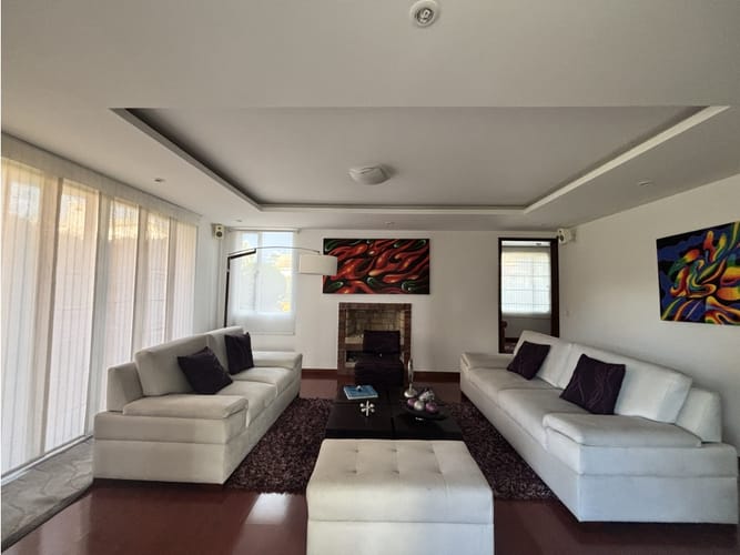 Casa de 4 alcobas en venta en Camino La Floresta, Chía, 250 m² · foto 3 de 24