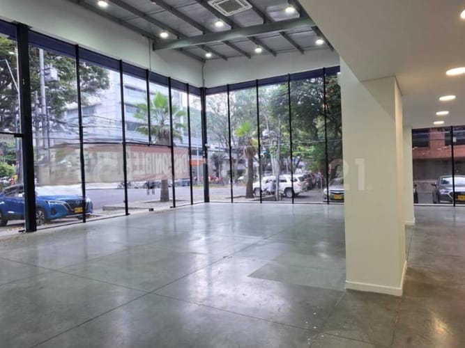 Local en arriendo en Santa Monica, Cali, 440 m² · foto 4 de 12