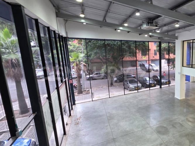 Local en arriendo en Santa Monica, Cali, 440 m² · foto 7 de 12